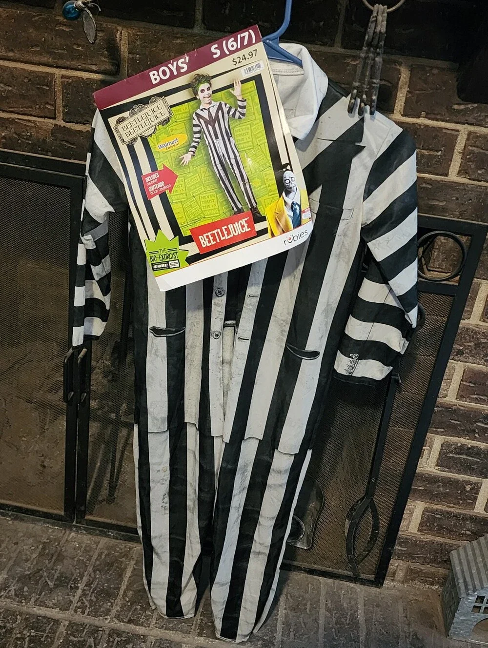 Beetle Juice Costume Boys 6/7